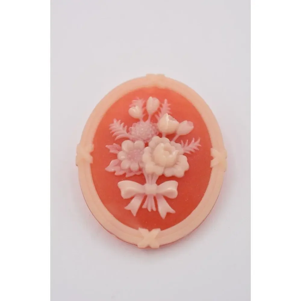 Avon Vintage Flower Cameo Pin Brooch Red White Bouquet Bow Oval Signed 70s Bin5A